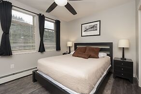 Founders - 4374 2 Bedroom Condo by RedAwning