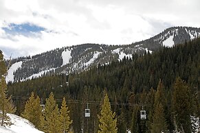 Founders - 4374 2 Bedroom Condo by RedAwning