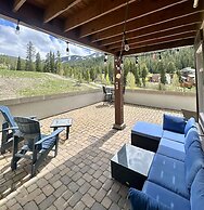 Founders - 4374 2 Bedroom Condo by RedAwning