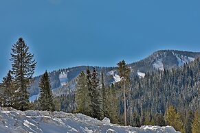 Founders - 4374 2 Bedroom Condo by RedAwning