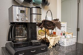 Founders - 4374 2 Bedroom Condo by RedAwning