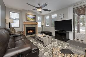 Founders - 4374 2 Bedroom Condo by RedAwning