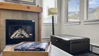 Founders - 4374 2 Bedroom Condo by RedAwning