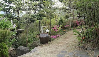 Stone Flower Pension