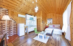 Stone Flower Pension