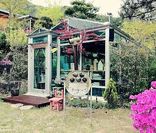 Stone Flower Pension