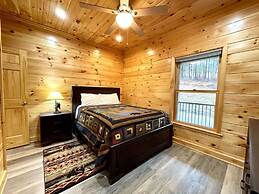 Peaceful family cabin near fishing with over 100 acres of mountain and