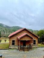 Charming Cabin With an Amazing View! - pet and Motorcycle Friendly! 2 