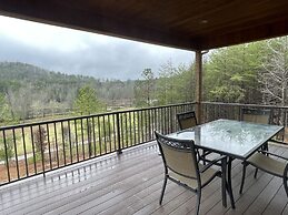 Charming cabin with an Amazing view! - pet and motorcycle friendly! 2 