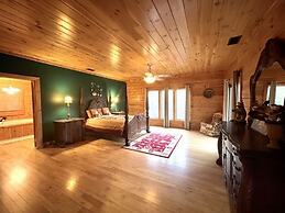 A true log cabin with 360 degree mountain views - Pet and Motorcycle f