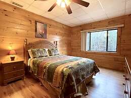 A true log cabin with 360 degree mountain views - Pet and Motorcycle f