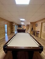 A true log cabin with 360 degree mountain views - Pet and Motorcycle f