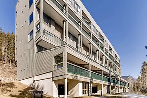 Renovated Studio- Kids Ski Free & On Shuttle Route! Studio Bedroom Con