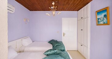 Begonvil Butik Otel by Aliki Alacati