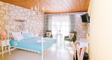 Begonvil Butik Otel by Aliki Alacati