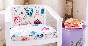 Begonvil Butik Otel by Aliki Alacati