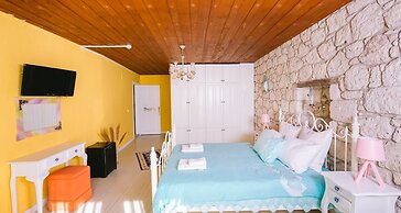 Begonvil Butik Otel by Aliki Alacati