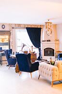 Begonvil Butik Otel by Aliki Alacati