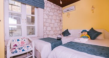 Begonvil Butik Otel by Aliki Alacati
