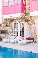 Begonvil Butik Otel by Aliki Alacati