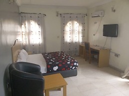 Brentwood Hotel
