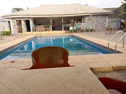 Brentwood Hotel