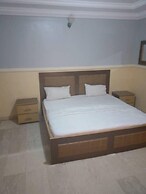 Brentwood Hotel