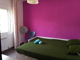 Villa con gran piscina en zona residencial