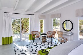 White Light The Rooms - Adults Only