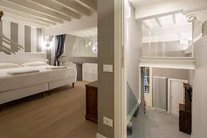 Casa Velluti Deluxe by Mmega