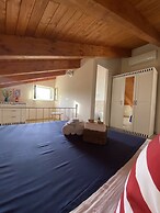 Lucky House e Il Mare in Mansarda