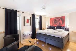 Treetop Spa Hangout & Hotel