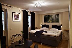 Treetop Spa Hangout & Hotel