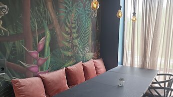 Treetop Spa Hangout & Hotel
