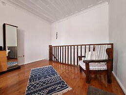 Charming Traditional 1-bed House in Rhodes