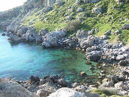 Charming Traditional 1-bed House in Rhodes