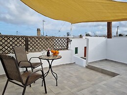 Charming Traditional 1-bed House in Rhodes