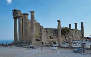 Charming Traditional 1-bed House in Rhodes