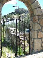 Charming Traditional 1-bed House in Rhodes