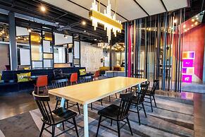 Aloft by Marriott Reno-Tahoe International Airport