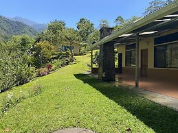 Hotel Uran
