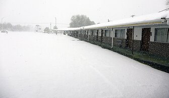 Raine Motel