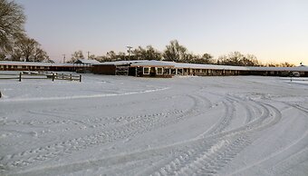 Raine Motel