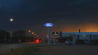 Raine Motel
