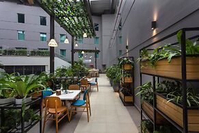 Holiday Inn Express & Suites Bengaluru Old Madras Road by IHG