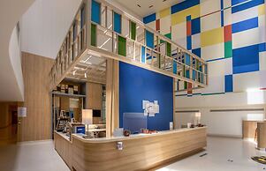 Holiday Inn Express & Suites Bengaluru Old Madras Road by IHG