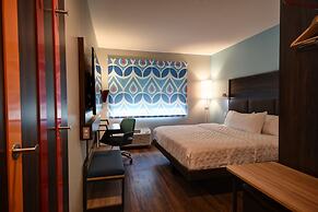Tru by Hilton Auburn