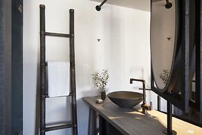 Parion Opus - Adults Only