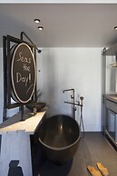 Parion Opus - Adults Only