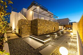 Parion Opus - Adults Only